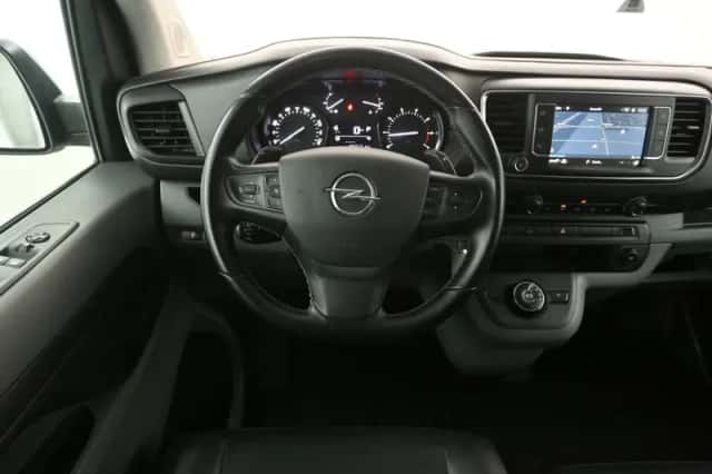 Opel Vivaro (2021) thumbnail 2