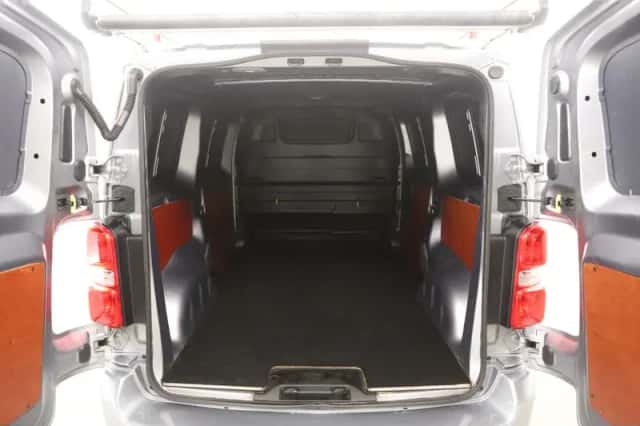 Opel Vivaro (2021) thumbnail 3