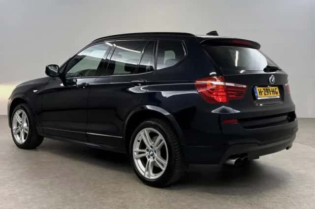 BMW X3 (2012) thumbnail 3