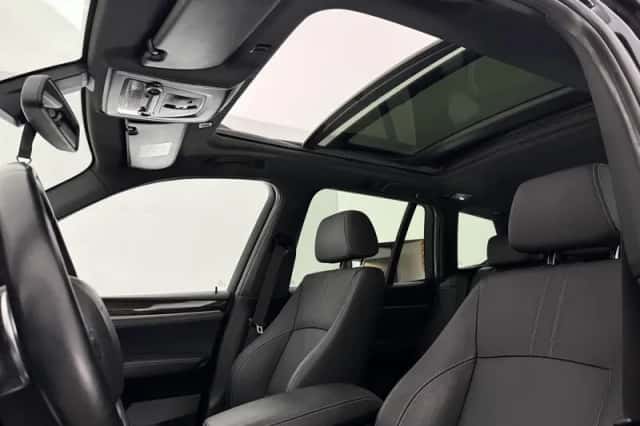 BMW X3 (2012) thumbnail 4