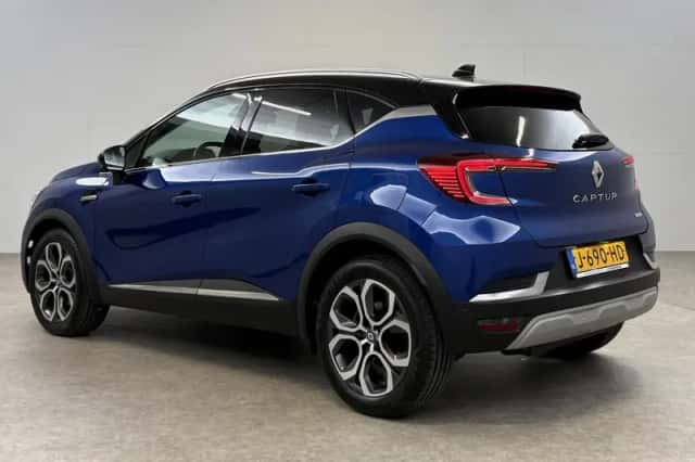 Renault Captur (2020) thumbnail 3