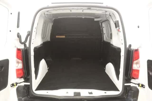 Toyota Proace (2021) thumbnail 3