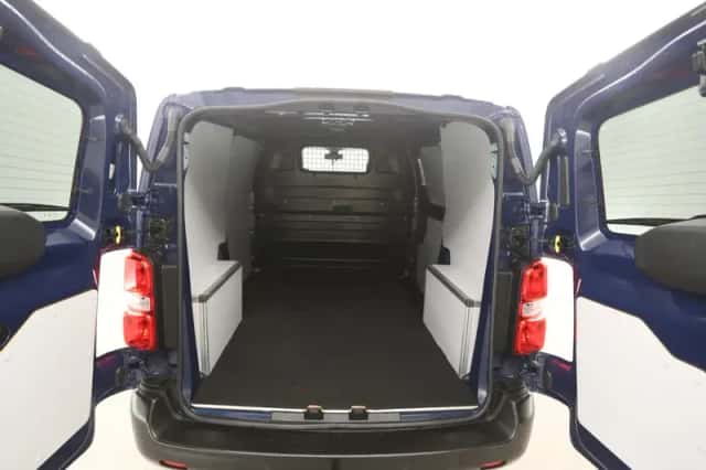 Opel Vivaro (2024) thumbnail 3