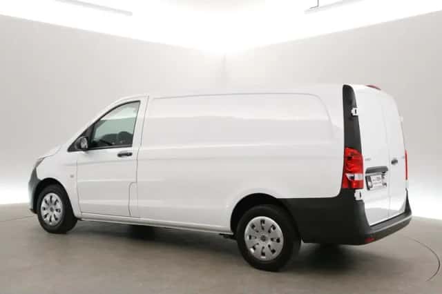 Mercedes-Benz Vito (2022) thumbnail 4