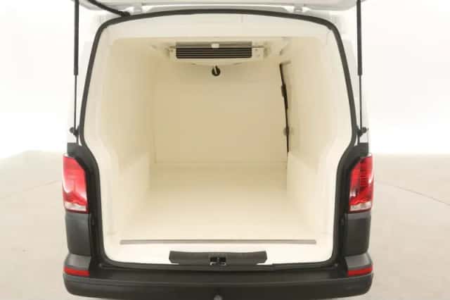 Volkswagen Transporter (2020) thumbnail 3