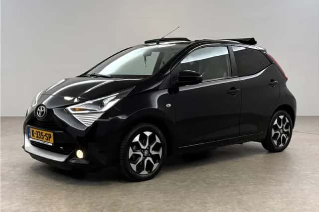 Toyota Aygo (2021) thumbnail 6