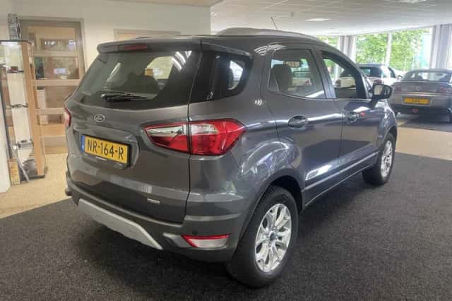Ford EcoSport (2017) thumbnail 2