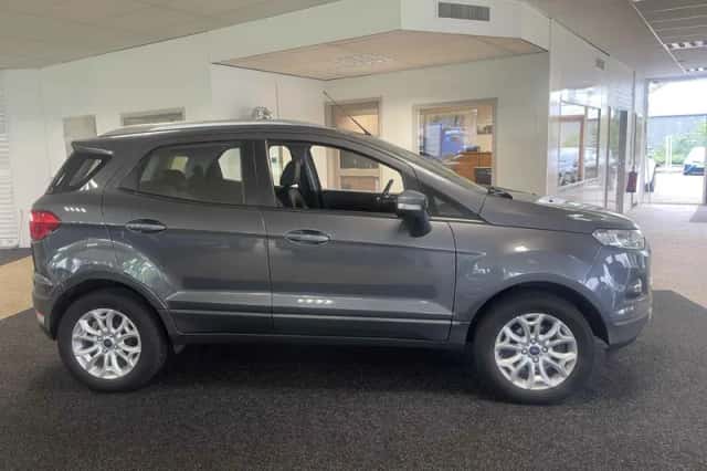 Ford EcoSport (2017) thumbnail 5