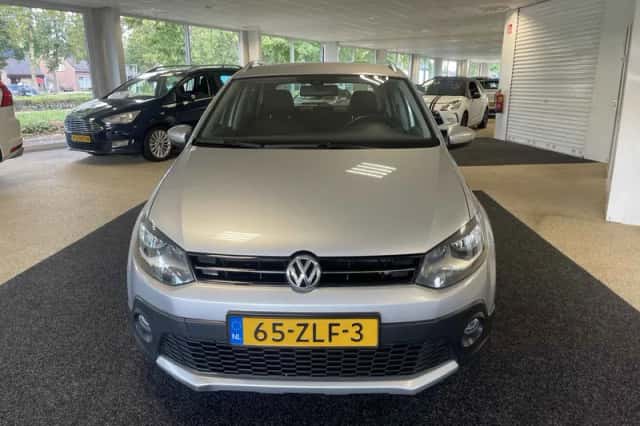 Volkswagen Polo (2013) thumbnail 4
