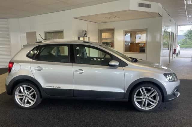 Volkswagen Polo (2013) thumbnail 5