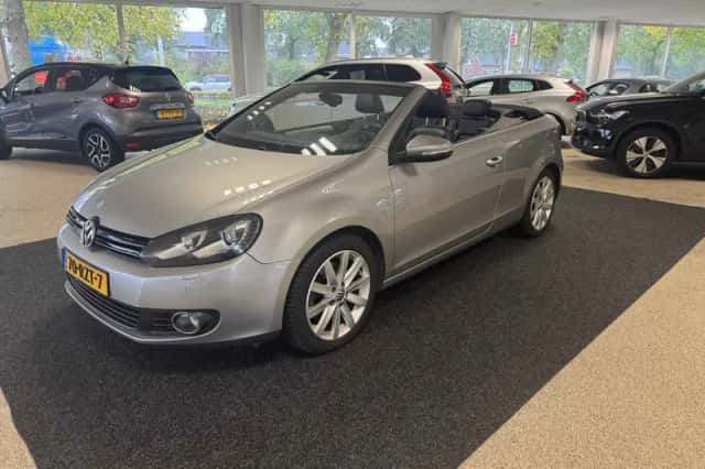 Volkswagen Golf (2011) thumbnail 1