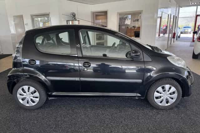 Citroën C1 (2010) thumbnail 6