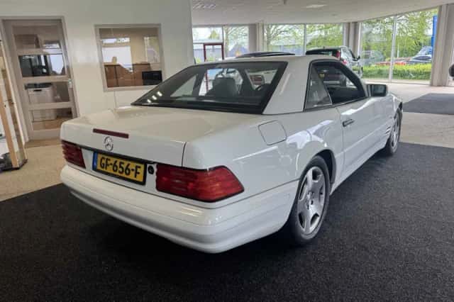 Mercedes-Benz SL-Klasse (1998) thumbnail 2