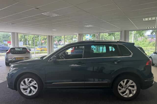 Volkswagen Tiguan (2023) thumbnail 6