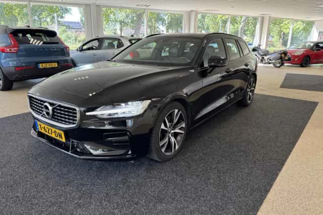 Volvo V60 (2019) thumbnail 1