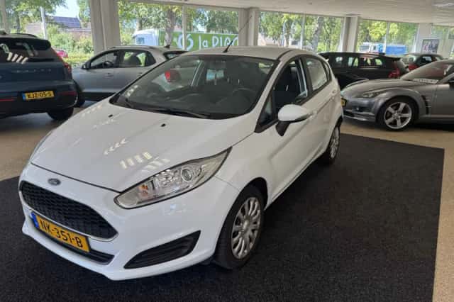 Ford Fiesta (2017) thumbnail 1