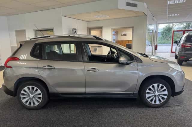 Peugeot 2008 (2014) thumbnail 5