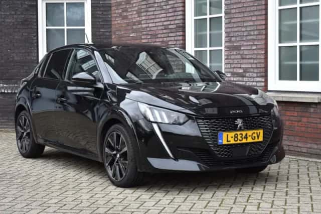 Peugeot 208 (2021) thumbnail 1