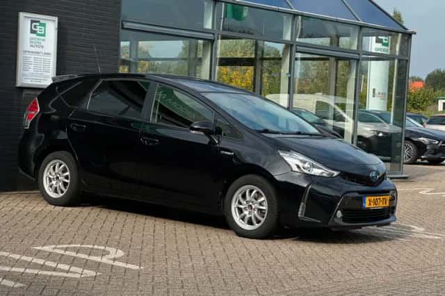 Toyota Prius (2020) thumbnail 6