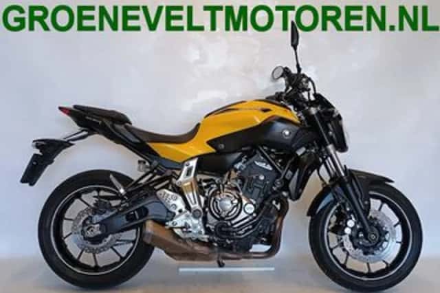 YAMAHA MT (2015) thumbnail 1