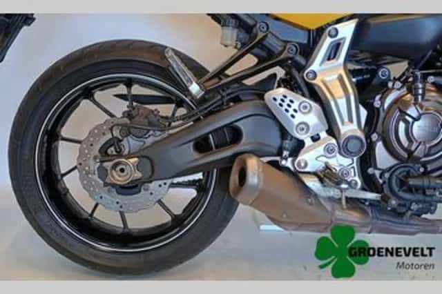 YAMAHA MT (2015) thumbnail 5