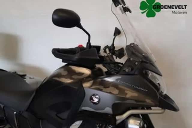 Honda VFR (2014) thumbnail 4