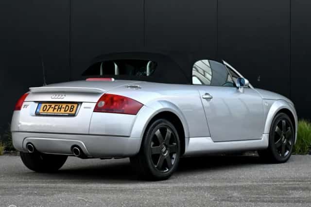 Audi TT (2000) thumbnail 5
