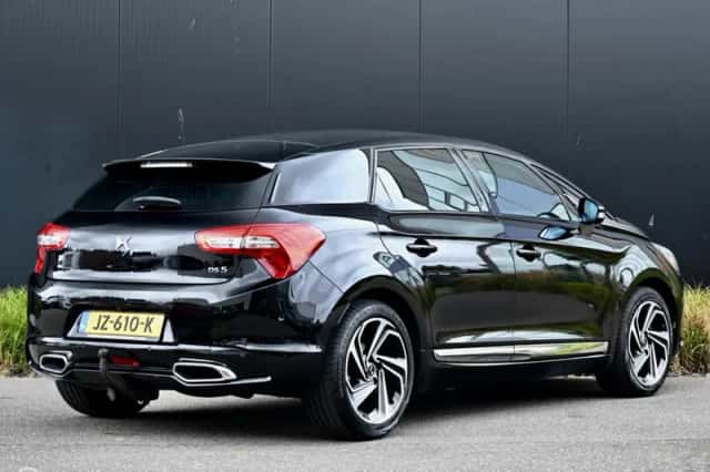 DS 5 (2016) thumbnail 4