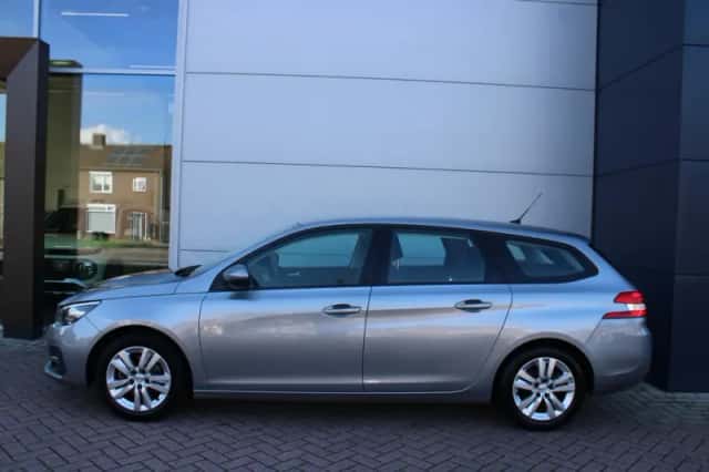 Peugeot 308 (2020) thumbnail 3