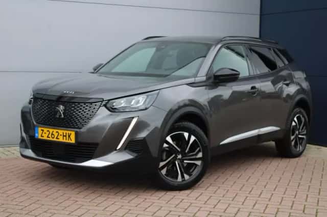 Peugeot 2008 (2023) thumbnail 1
