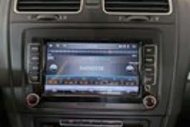 Volkswagen Golf (2010) thumbnail 14