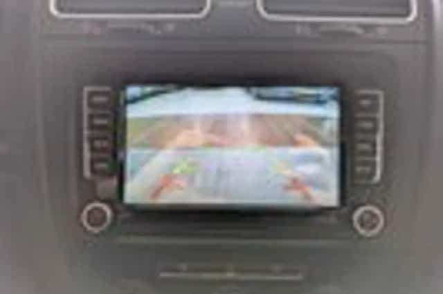 Volkswagen Golf (2010) thumbnail 16
