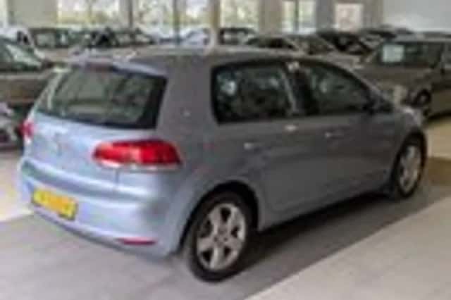 Volkswagen Golf (2010) thumbnail 4