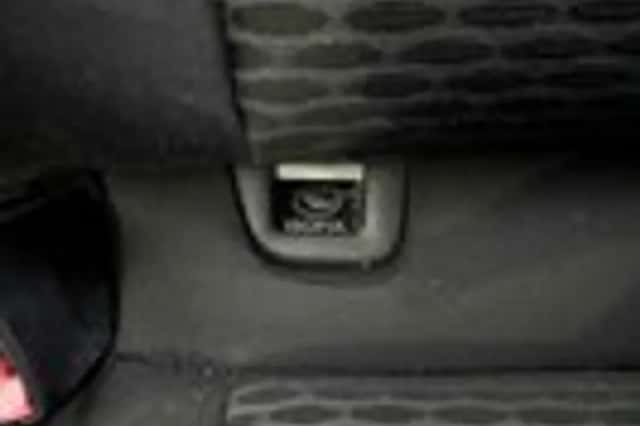 Volkswagen Golf (2010) thumbnail 8