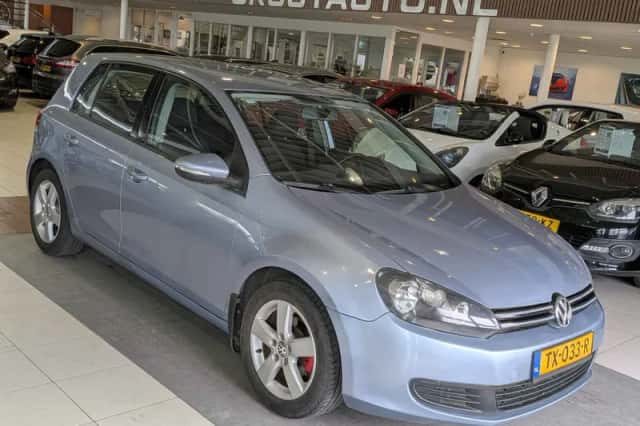 Volkswagen Golf (2010) thumbnail 1