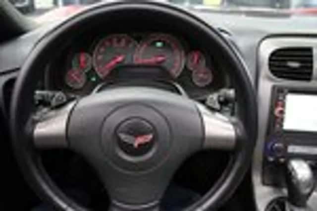 Chevrolet Corvette (2007) thumbnail 18