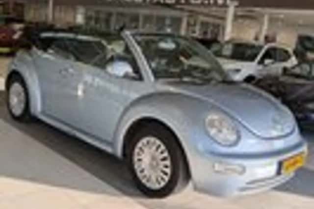 Volkswagen Beetle (2003) thumbnail 1