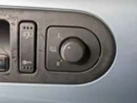 Volkswagen Beetle (2003) thumbnail 11