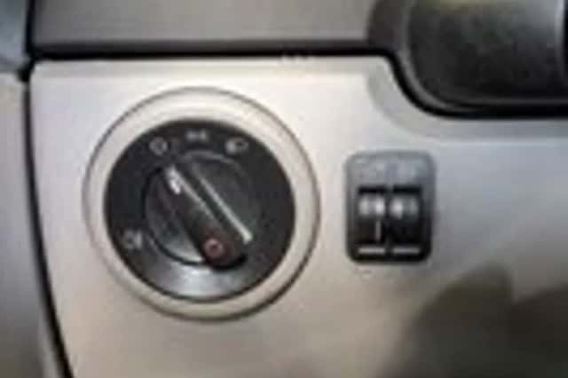 Volkswagen Beetle (2003) thumbnail 14
