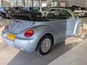 Volkswagen Beetle (2003) thumbnail 4