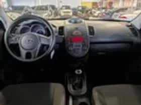 Kia Soul (2009) thumbnail 9