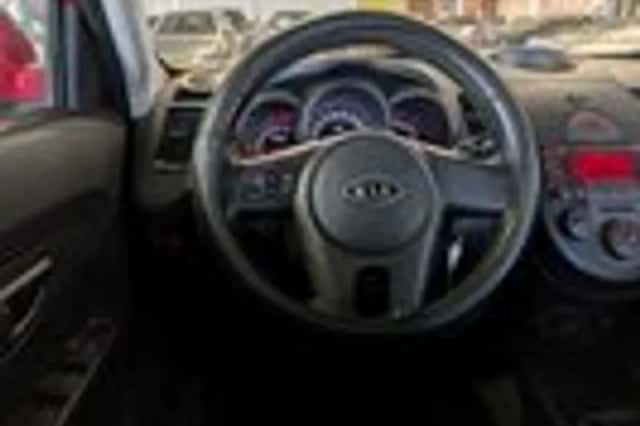 Kia Soul (2009) thumbnail 10