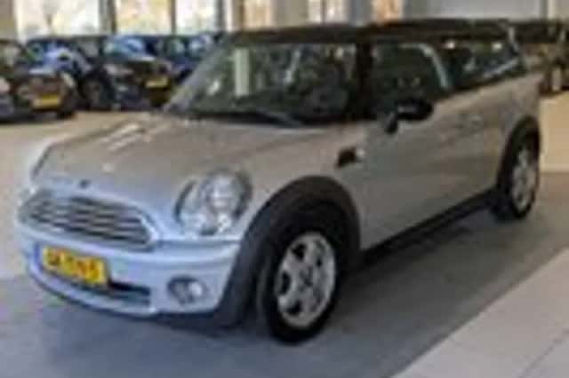 MINI Clubman (2008) thumbnail 2