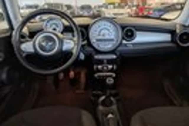 MINI Clubman (2008) thumbnail 8