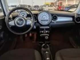 MINI Clubman (2008) thumbnail 8