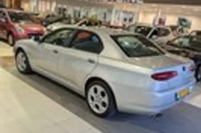 Alfa Romeo 166 (2005) thumbnail 3