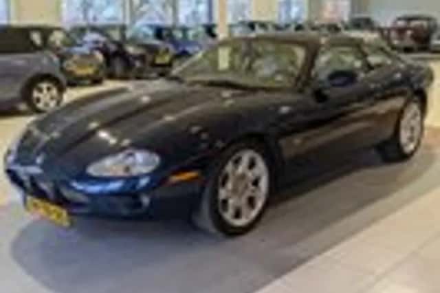 Jaguar XK8 (1998) thumbnail 2