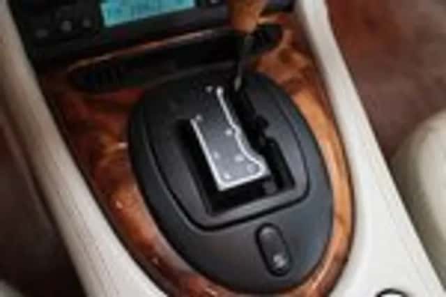 Jaguar XK8 (1998) thumbnail 12
