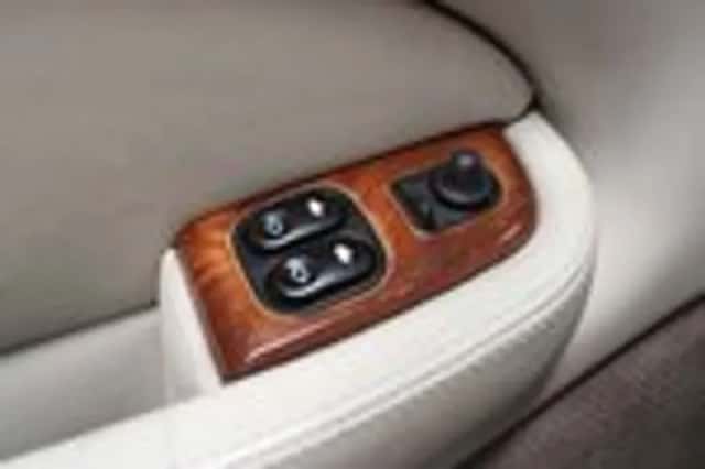 Jaguar XK8 (1998) thumbnail 16