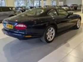 Jaguar XK8 (1998) thumbnail 4